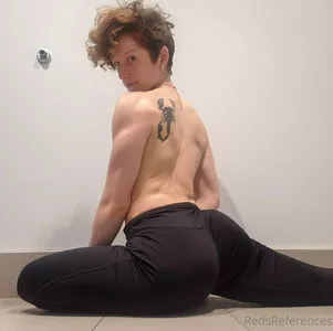 redsreferences / reddoodles2 / reddoodlesart nude photo #0039