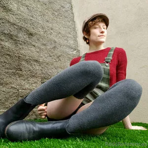 redsreferences / reddoodles2 / reddoodlesart nude photo #0041