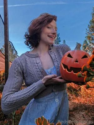 redsreferences / reddoodles2 / reddoodlesart nude photo #0136