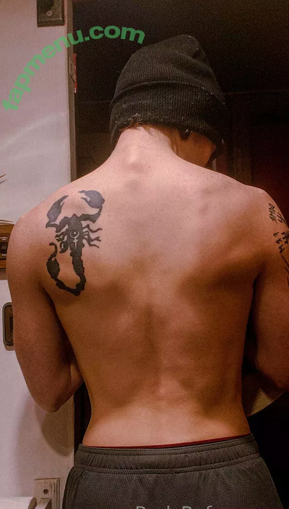 redsreferences nude photo #0009 (reddoodles2 / reddoodlesart)