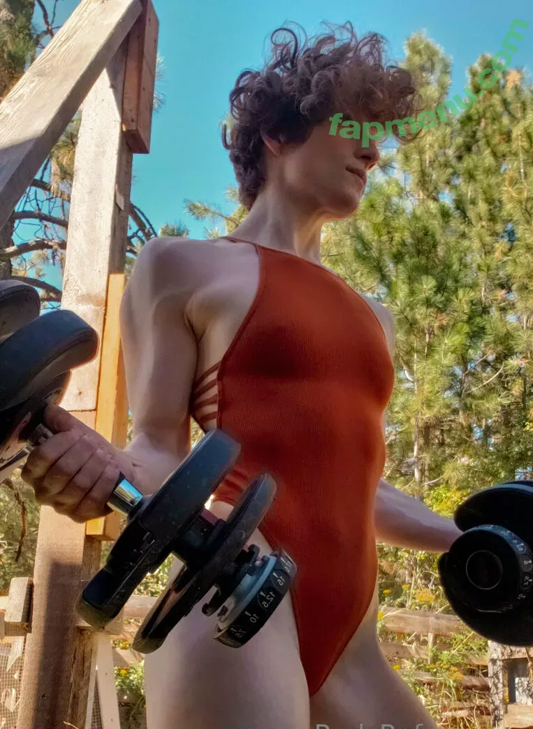 redsreferences nude photo #0022 (reddoodles2 / reddoodlesart)