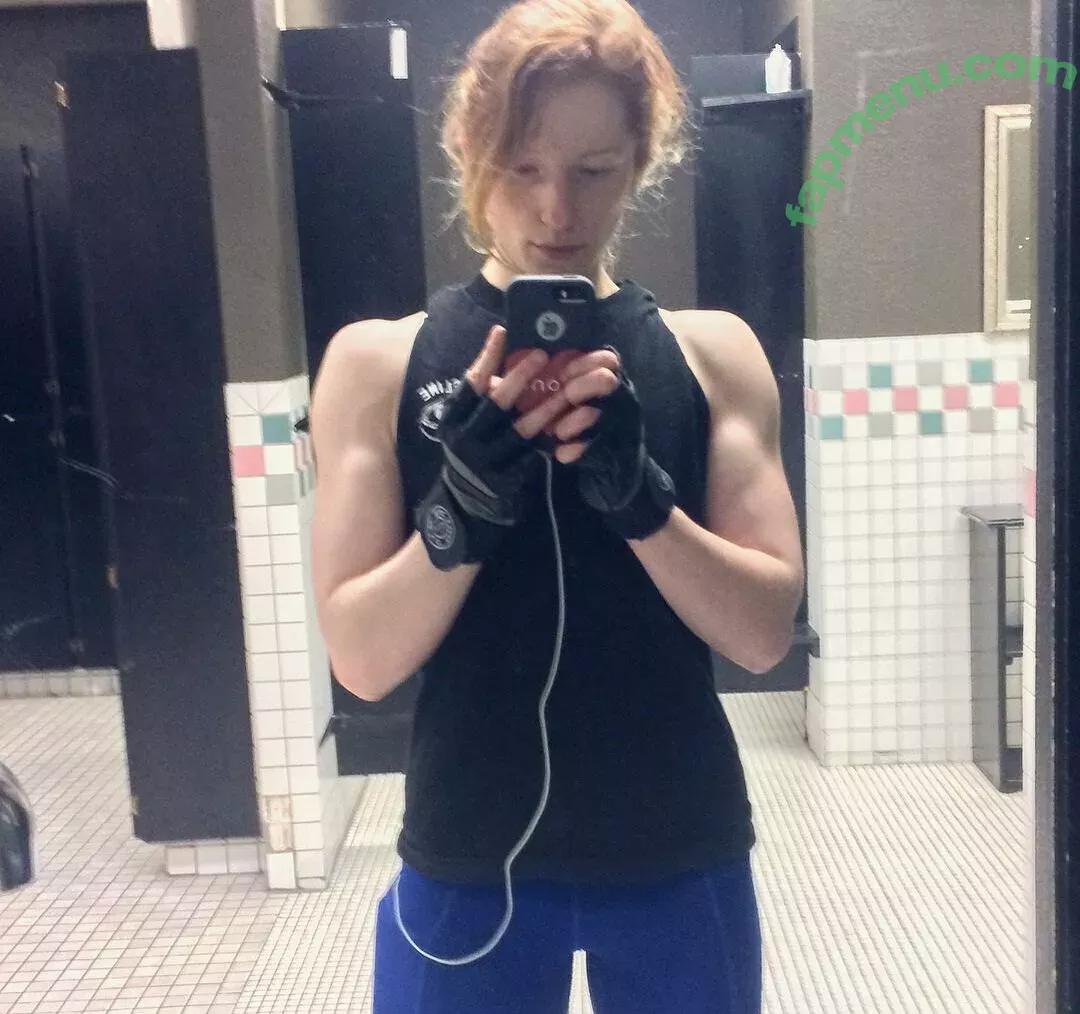 redsreferences nude photo #0065 (reddoodles2 / reddoodlesart)