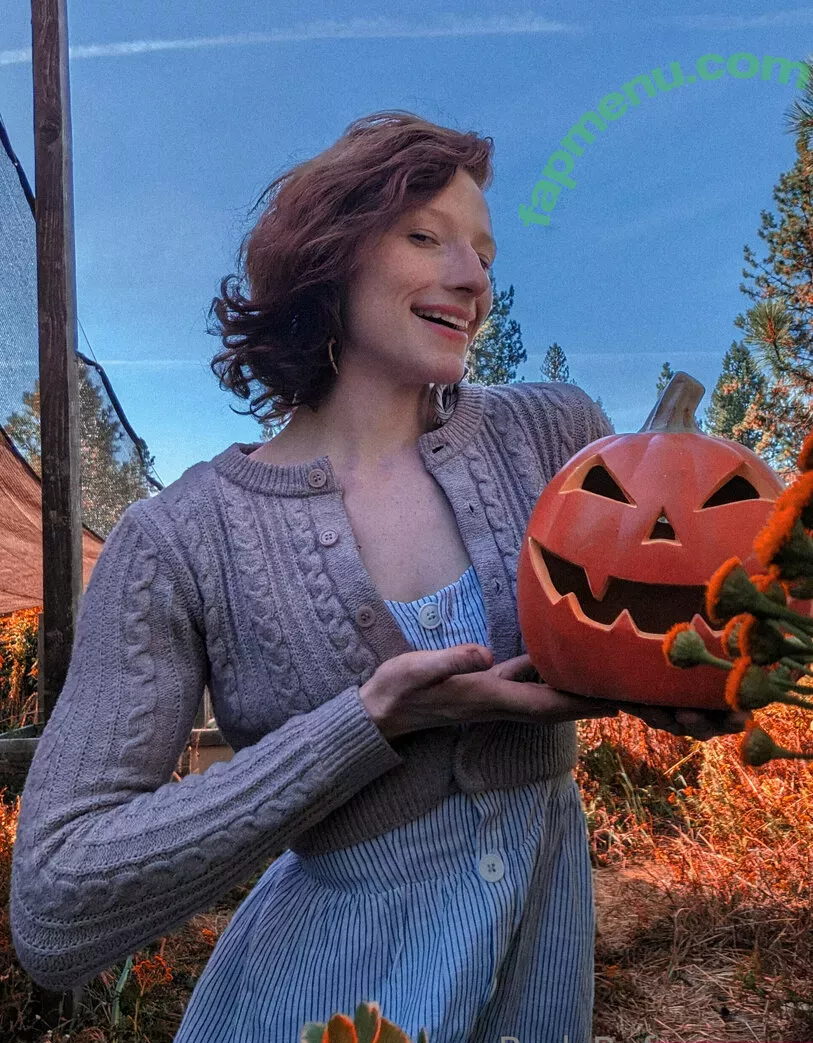 redsreferences nude photo #0136 (reddoodles2 / reddoodlesart)