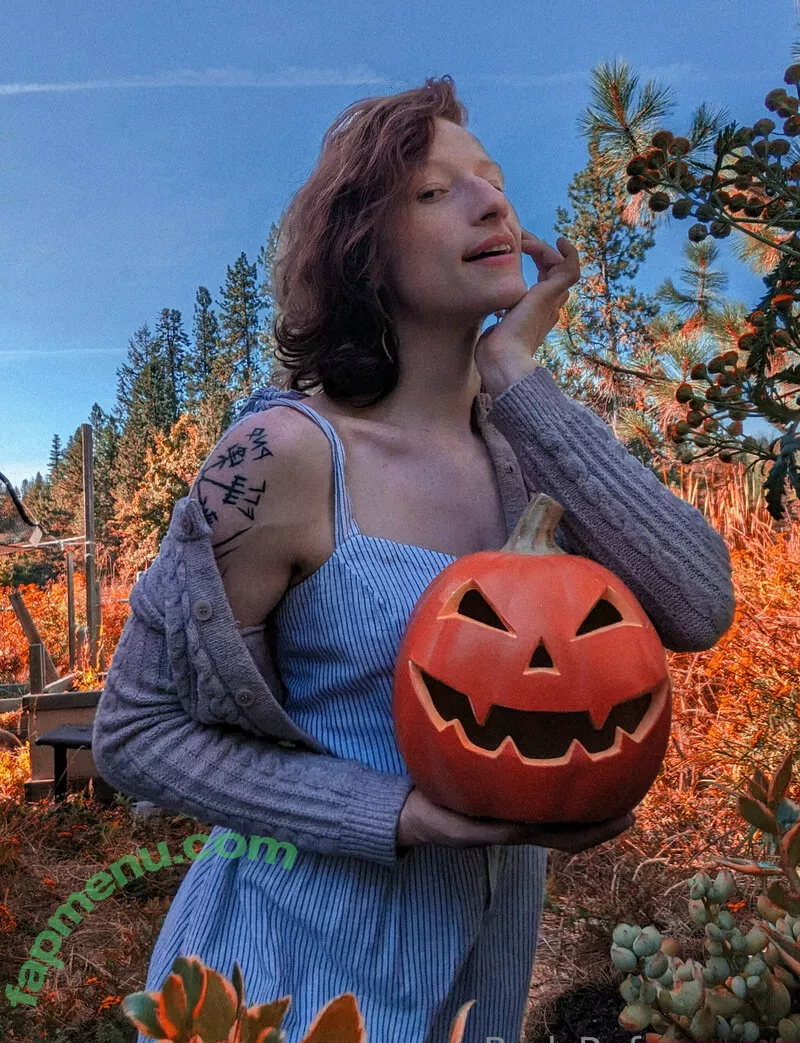 redsreferences nude photo #0138 (reddoodles2 / reddoodlesart)