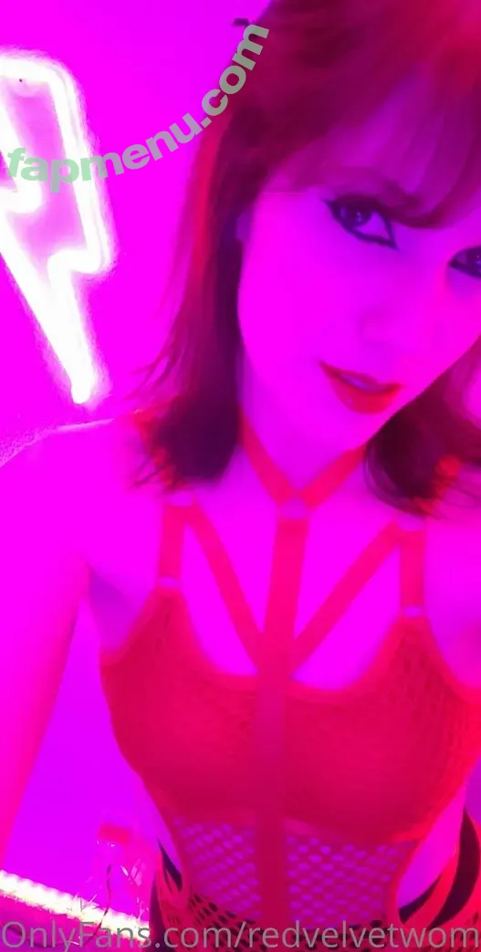 redvelvetwoman nude photo #0013 (redvelvetwoman)