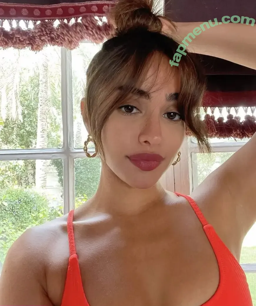 Reemalsanea nude photo #0002 (Reemalsanea)