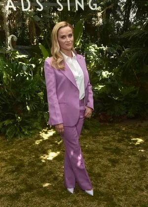Reese Witherspoon / reesew / reesewitherspoon nude photo #0003