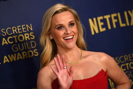 Reese Witherspoon / reesew / reesewitherspoon nude photo #0040