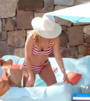 Reese Witherspoon / reesew / reesewitherspoon nude photo #0088