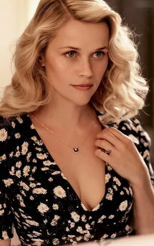 Reese Witherspoon / reesew / reesewitherspoon nude photo #0114