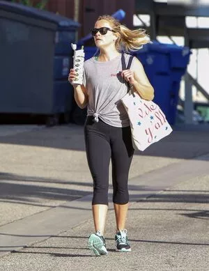 Reese Witherspoon / reesew / reesewitherspoon nude photo #0162