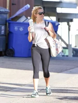 Reese Witherspoon / reesew / reesewitherspoon nude photo #0167