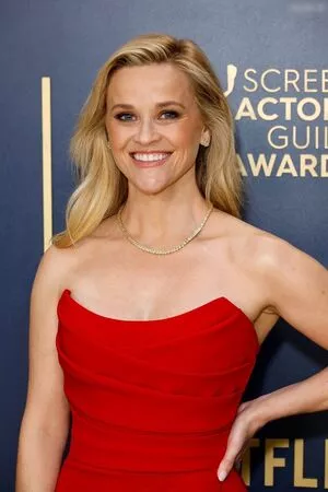 Reese Witherspoon / reesew / reesewitherspoon nude photo #0203