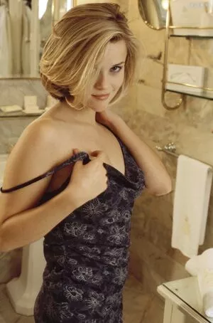 Reese Witherspoon / reesew / reesewitherspoon nude photo #0242
