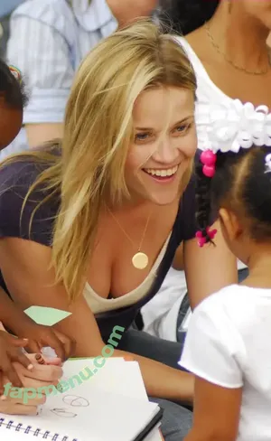 Reese Witherspoon / reesew / reesewitherspoon nude photo #0448