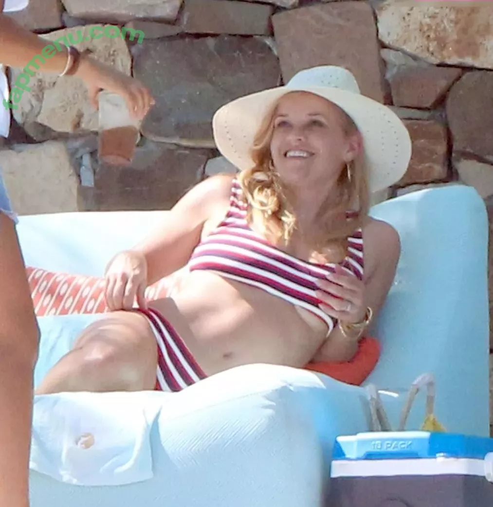 Reese Witherspoon nude photo #0096 (reesew / reesewitherspoon)