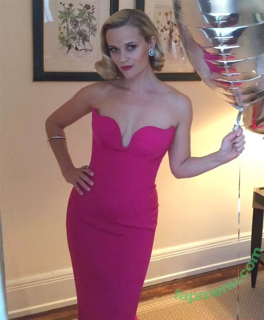 Reese Witherspoon nude photo #0136 (reesew / reesewitherspoon)