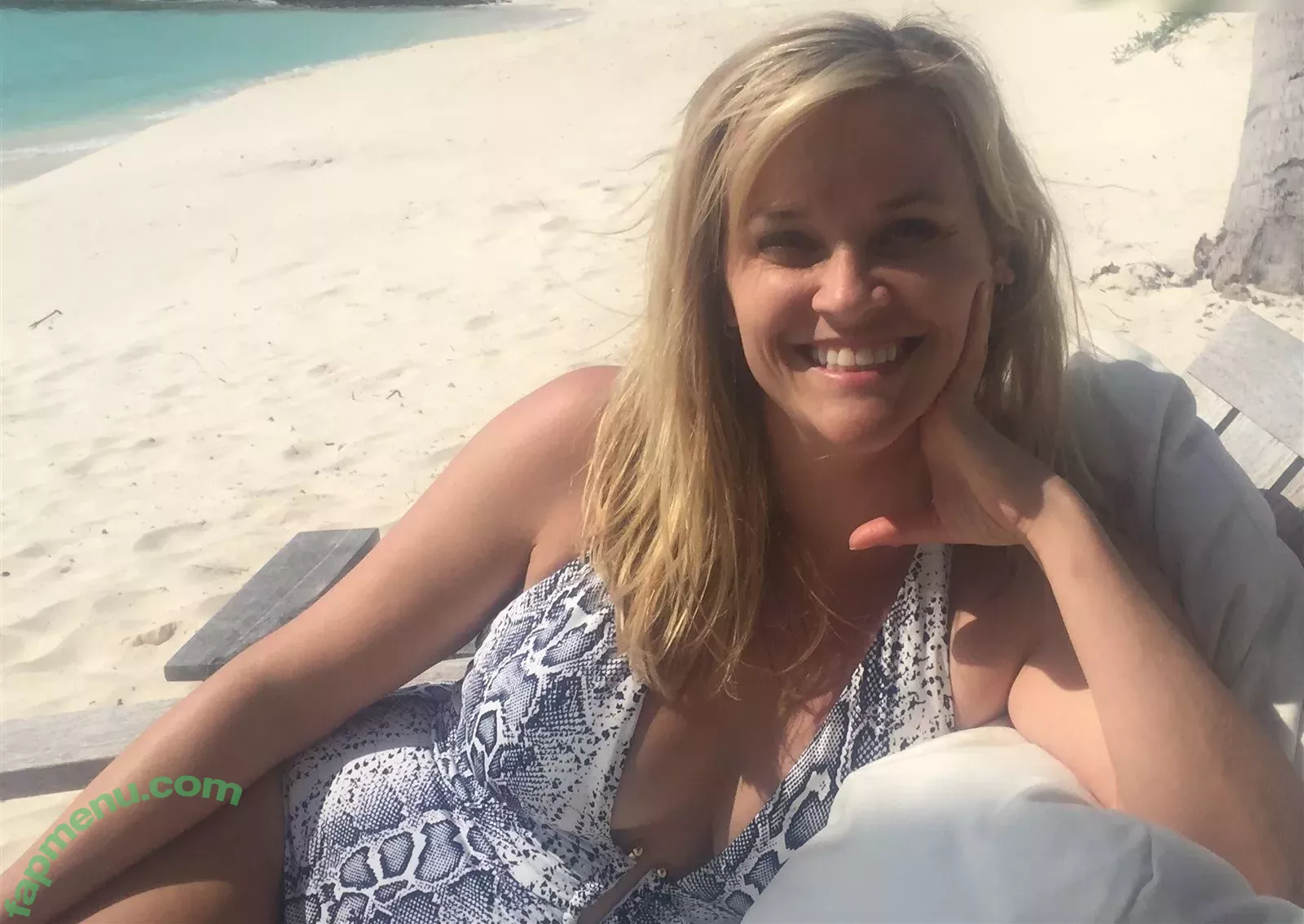 Reese Witherspoon nude photo #0150 (reesew / reesewitherspoon)