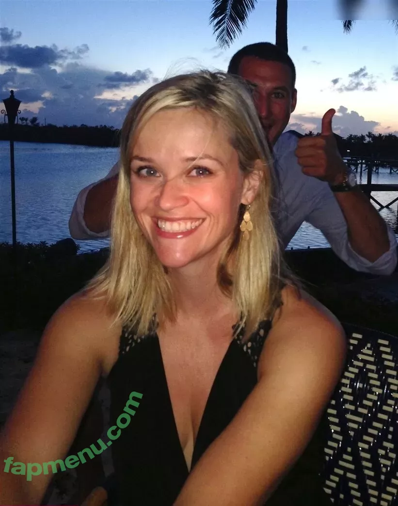 Reese Witherspoon nude photo #0151 (reesew / reesewitherspoon)
