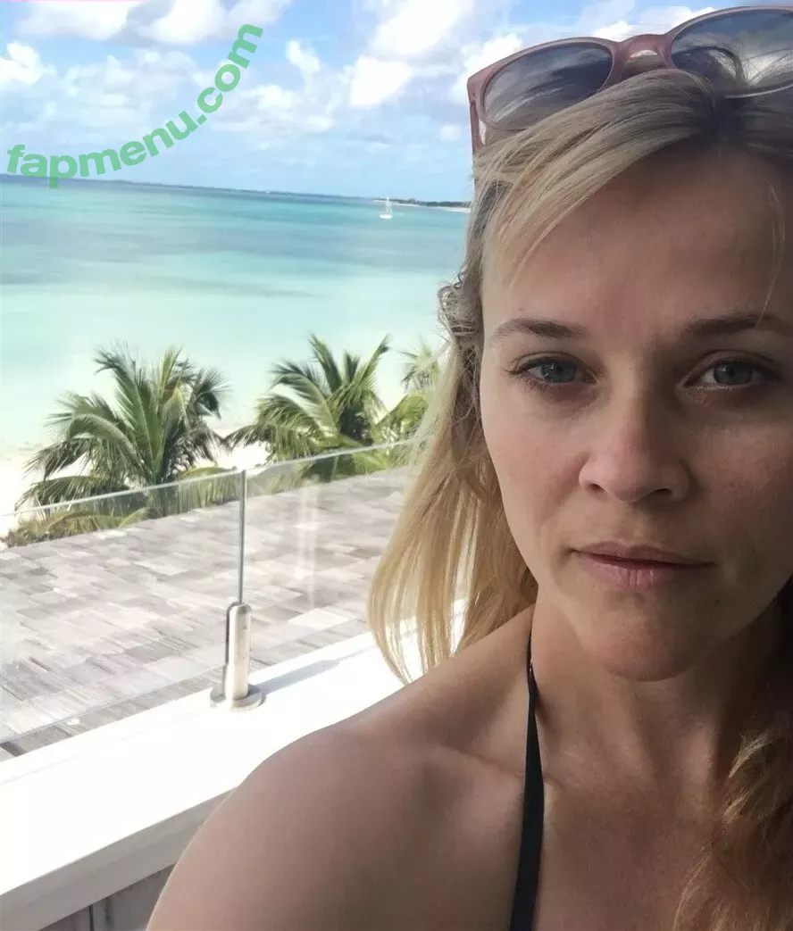 Reese Witherspoon nude photo #0153 (reesew / reesewitherspoon)