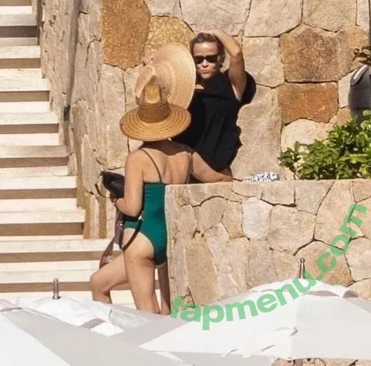 Reese Witherspoon nude photo #0173 (reesew / reesewitherspoon)