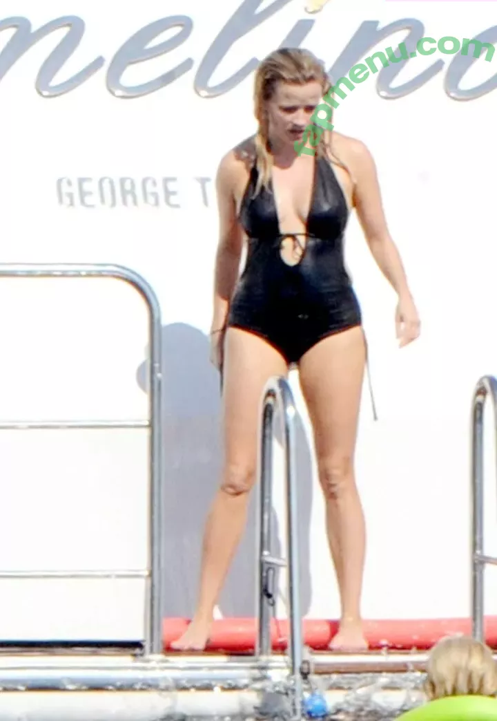 Reese Witherspoon nude photo #0234 (reesew / reesewitherspoon)