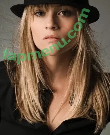 Reese Witherspoon nude photo #0243 (reesew / reesewitherspoon)