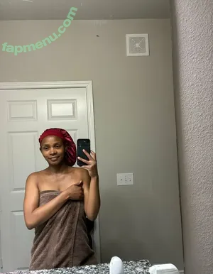 reethatbee / thatbeeree nude photo #0002