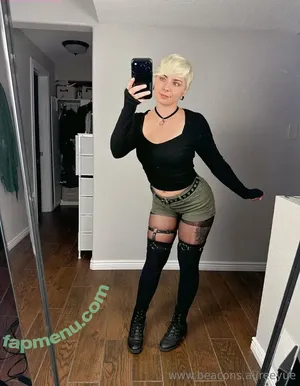 Reeyue / Moanree / reeyuee / reeyuex2 nude photo #0110