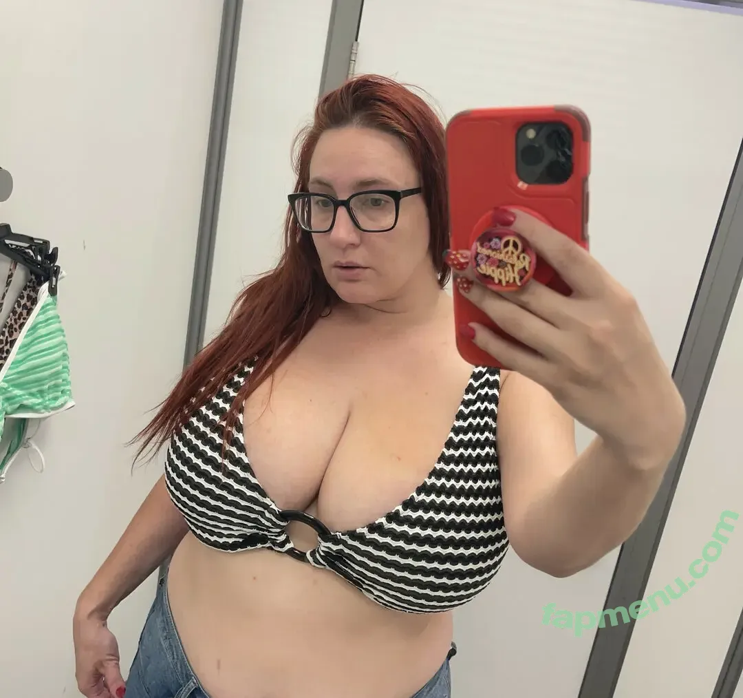 RefashionedHippie nude photo #0024 (ChicksWithFics)
