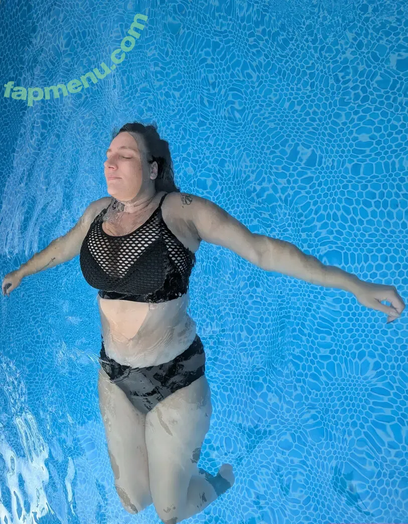 RefashionedHippie nude photo #0046 (ChicksWithFics)