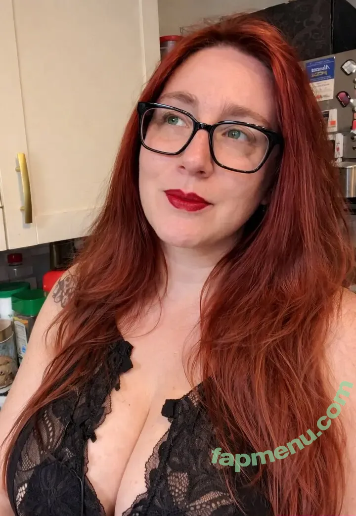 RefashionedHippie nude photo #0060 (ChicksWithFics)