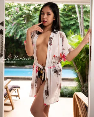 Refeen / Refina / referrals nude photo #0095