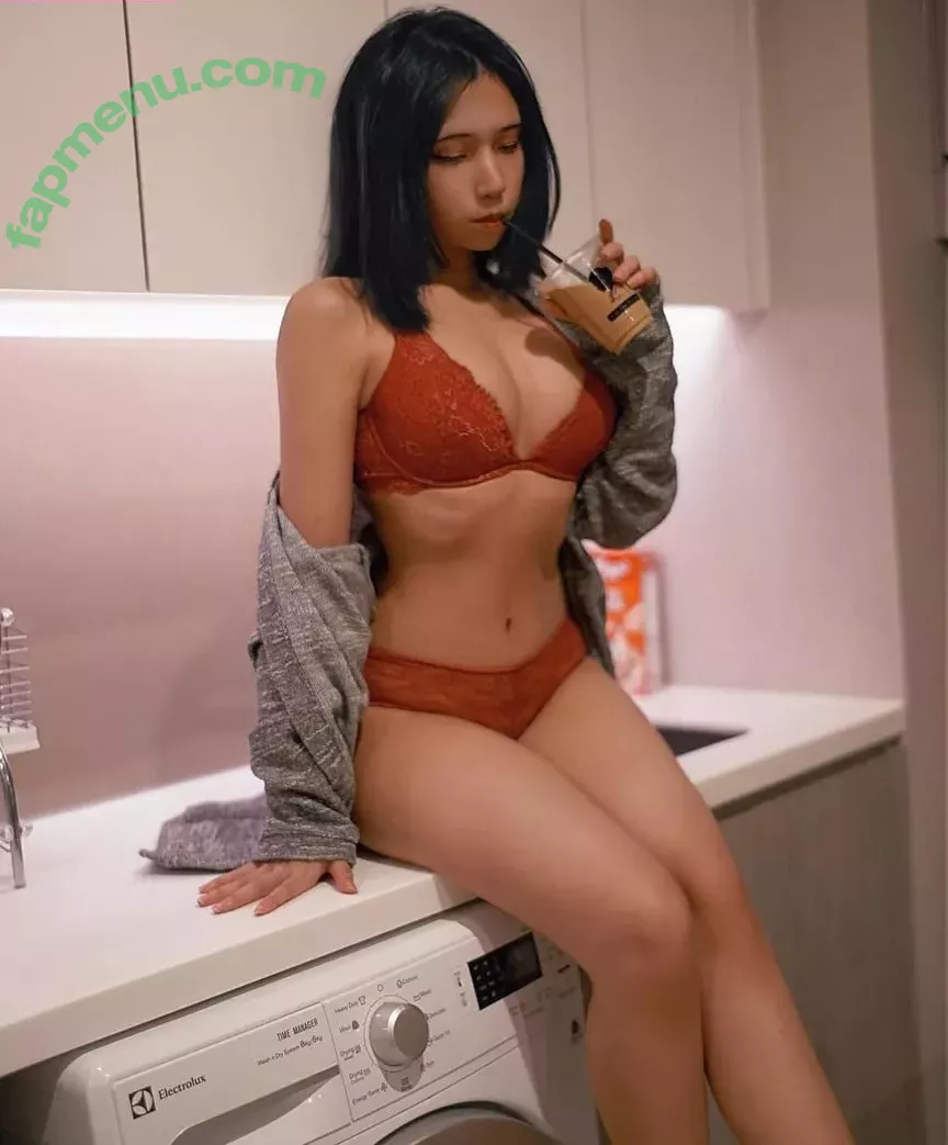 Refeen nude photo #0023 (Refina / referrals)