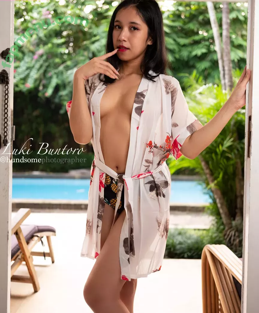 Refeen nude photo #0095 (Refina / referrals)