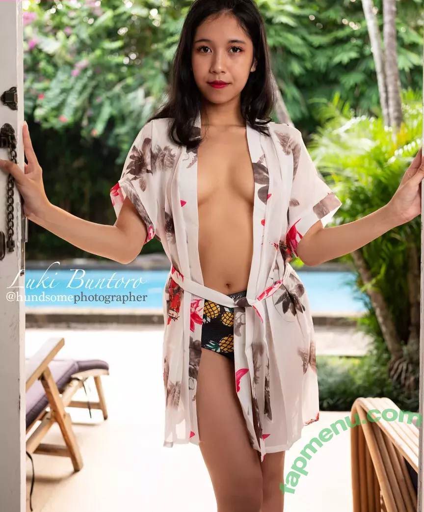 Refeen nude photo #0096 (Refina / referrals)