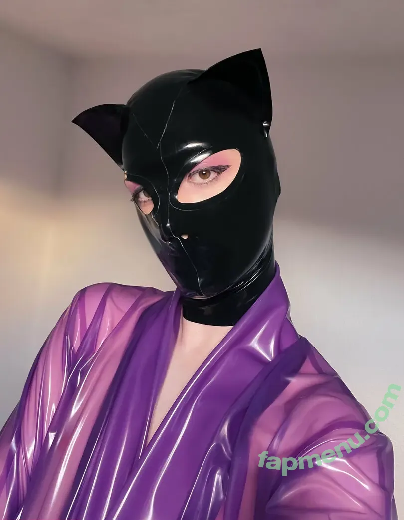 reflexion_latex nude photo #0008 (reflexion_latex)
