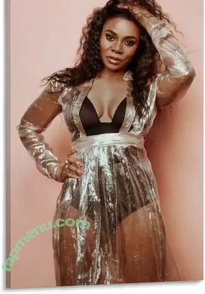 Regina Hall / OfficialReginaH / morereginahall nude photo #0039