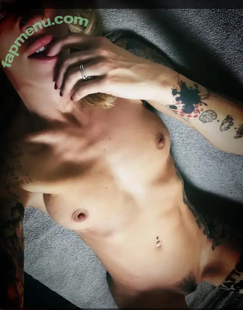 Regina Labajova nude photo #0030 (regi / regina_labajova)