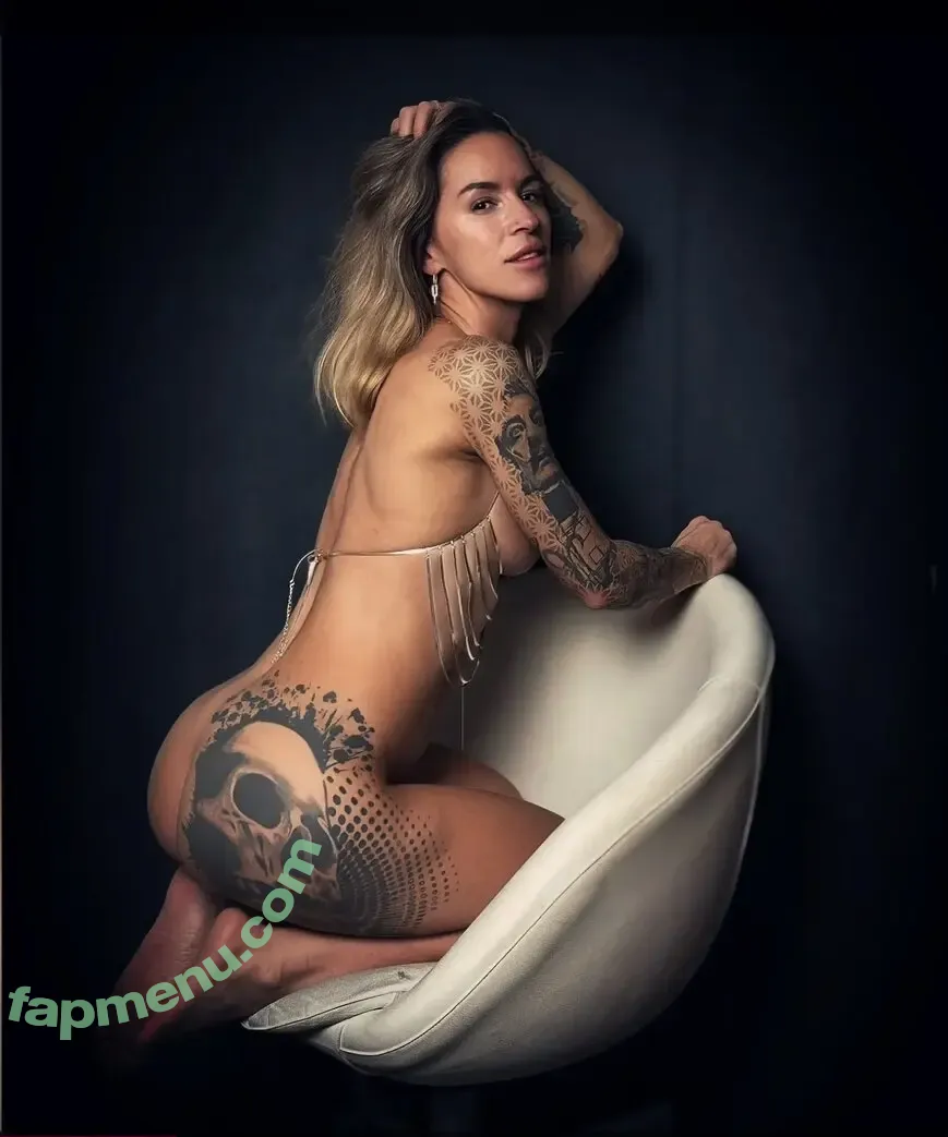 Regina Labajova nude photo #0037 (regi / regina_labajova)