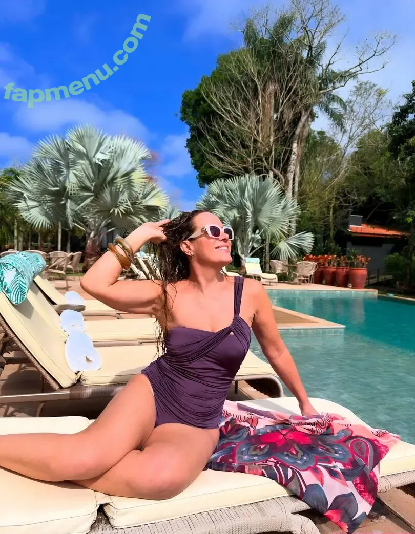 Regina Volpato nude photo #0168 (regina_volpato)