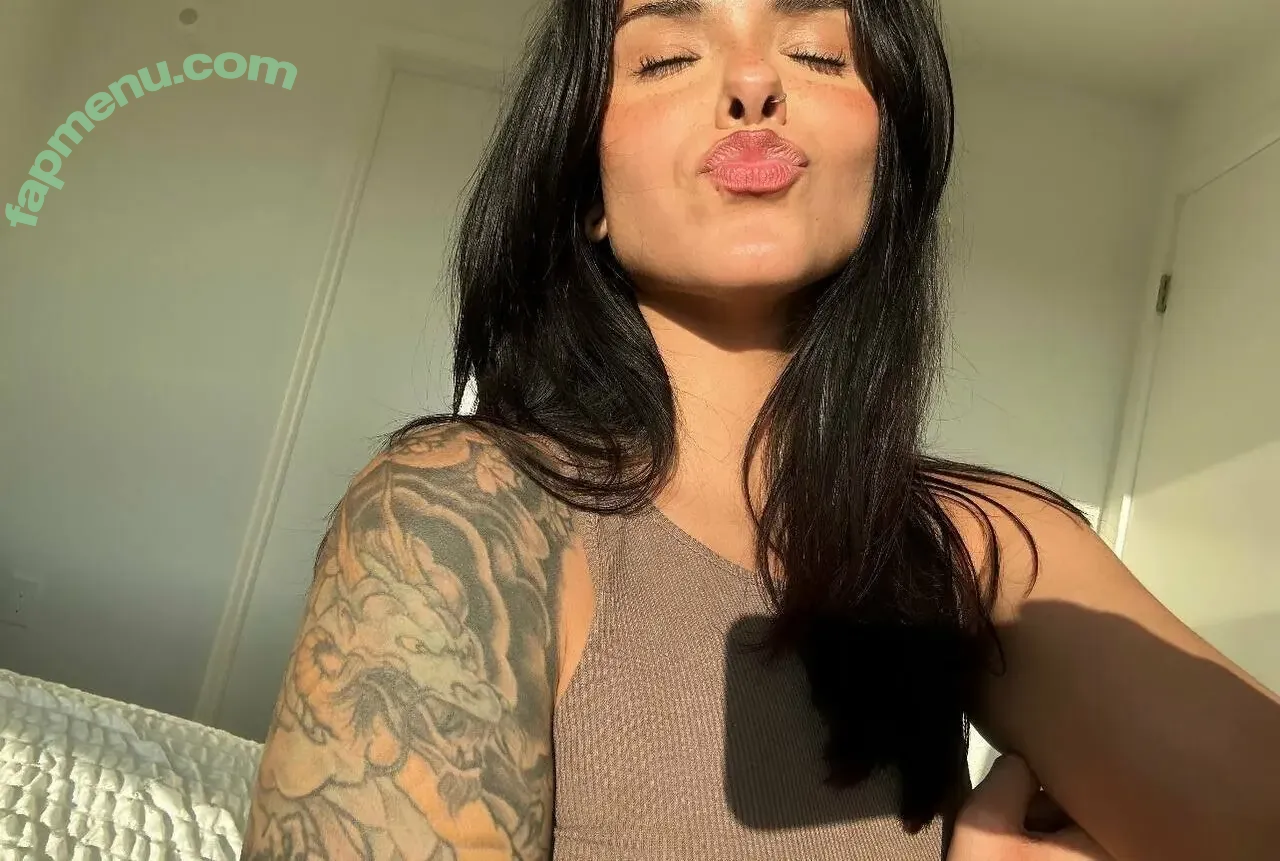 Reikatara nude photo #0076 (frenchiarmelle / reikatzxo)