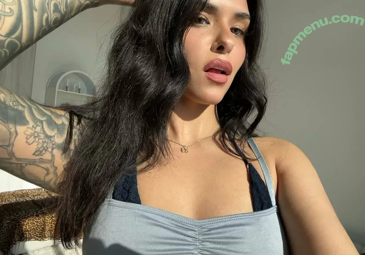 Reikatara nude photo #0088 (frenchiarmelle / reikatzxo)