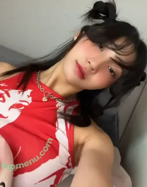 Reiqi.chua nude photo #0018