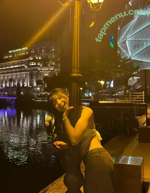 Reiqi.chua nude photo #0066