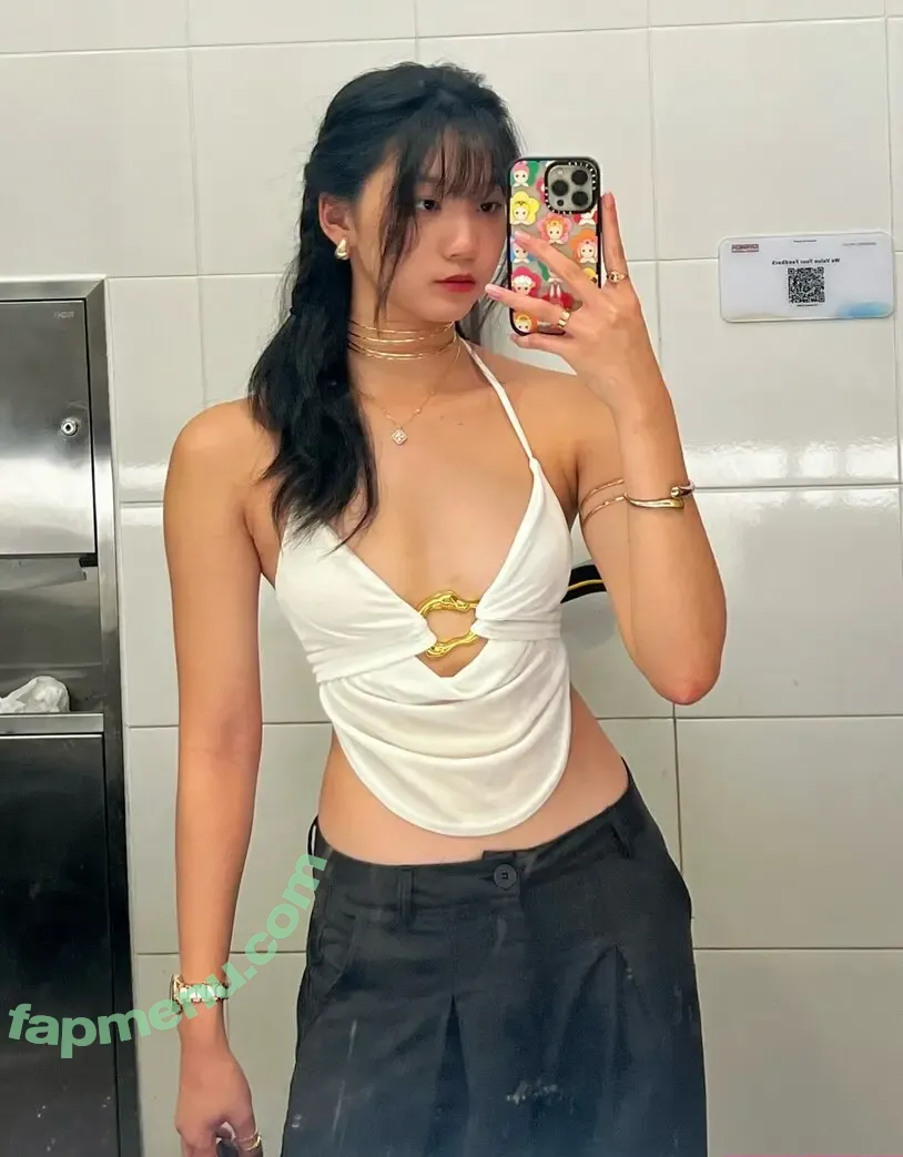 Reiqi.chua nude photo #0065 (Reiqi.chua)