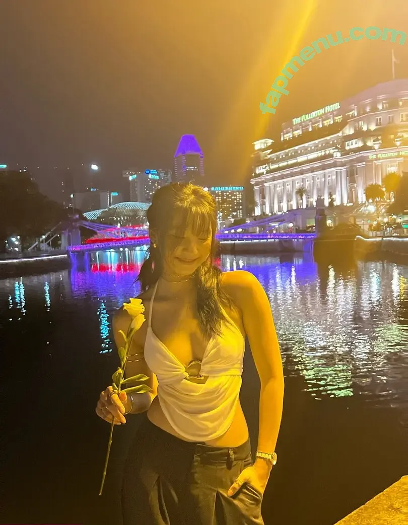 Reiqi.chua nude photo #0070 (Reiqi.chua)