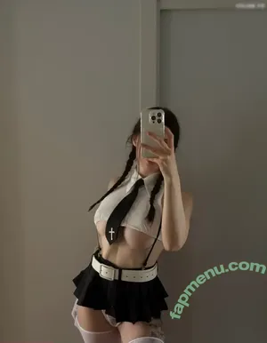 Reislin nude