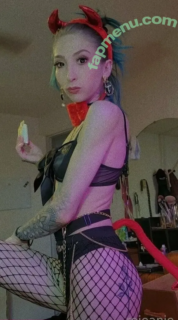 rejeanie nude photo #0039 (real_janiee)