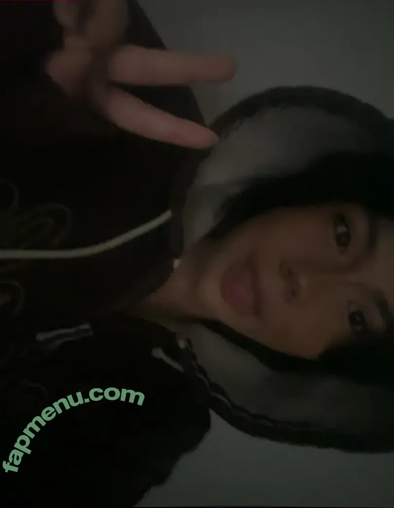 remicutr nude photo #0002 (remictr)